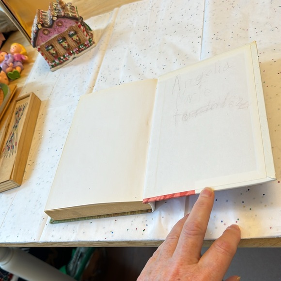 ⛱️2/$5⛱️Little Women, Great Illustrated Classics, hardcover , erased … - Picture 9 of 9